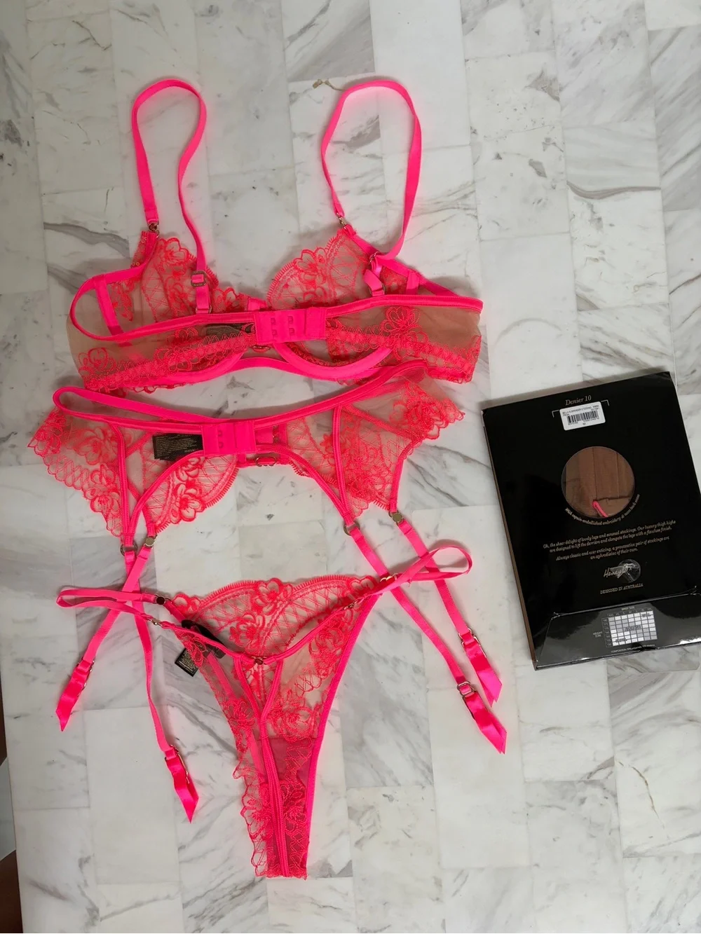 Honey Birdette Bella Neon Pink 4 Piece Set | 34C | Medium